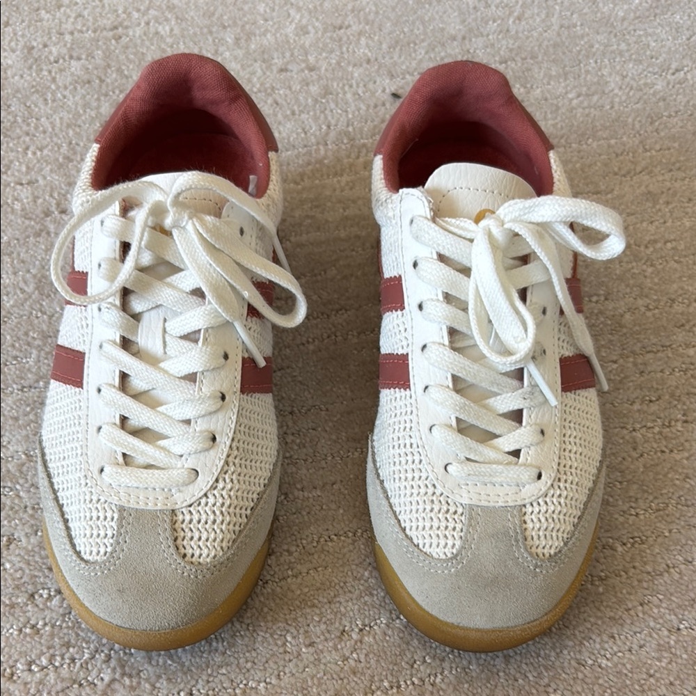 Gola Women's White Sneakers with Mauve Accents
